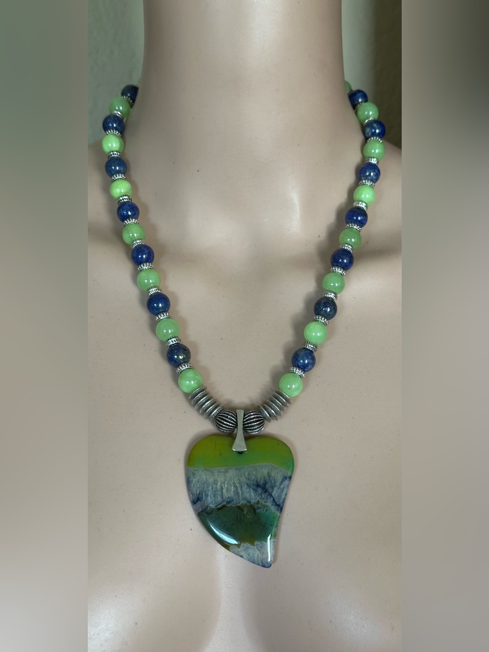 24 inch Lapis Lazuli and Green Calcite Gemstone bead necklace NWOT